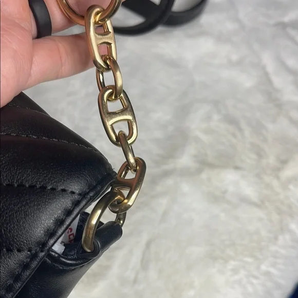 Black Soft Faux Leather quilted Shoulder Bag - Picture 3 of 10